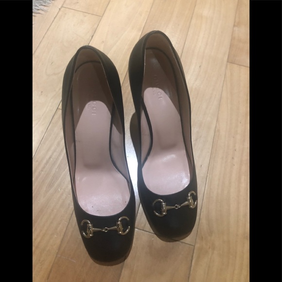 Gucci shoes - Picture 1 of 5